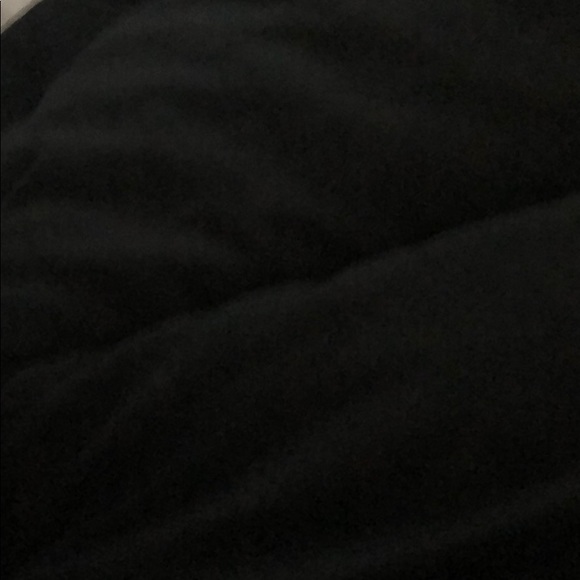 Meet your Posher, Nicole - Picture 1 of 1